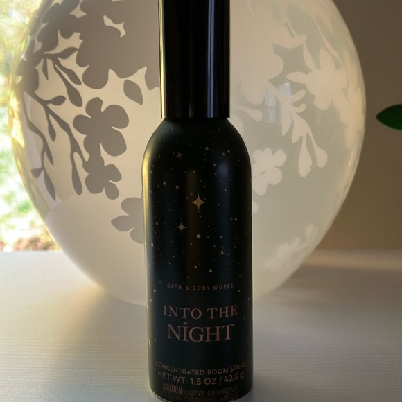 Bath & Body Works INTO THE NIGHT Foaming Hand Soap & Room Spray 2 -Pc Set NWT - Picture 9 of 10